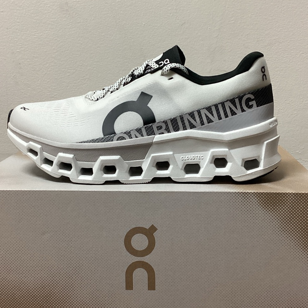 Men’s On CloudMonster 2